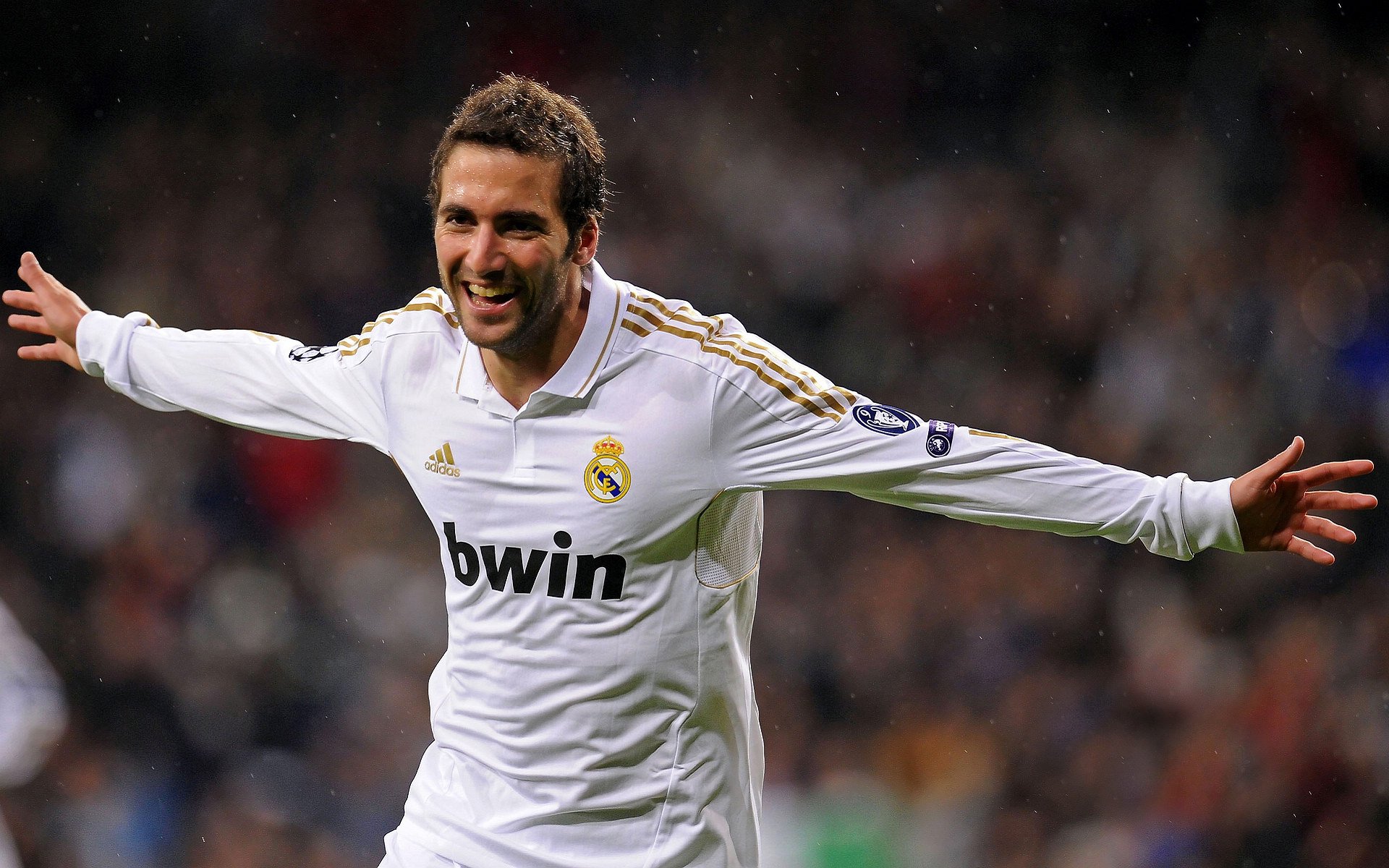 东道主出局夜，巴黎陷入沉默，东巴黎在哪里